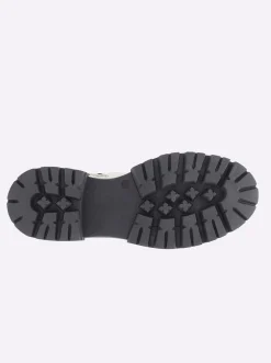 Schnürstiefelette