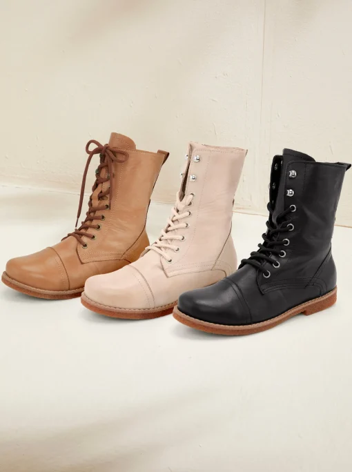Schnürstiefelette