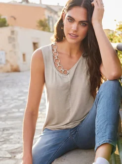 Shirttop mit Zierkette