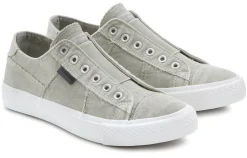Slip-On Sneaker