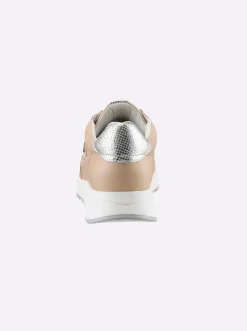 Sneaker