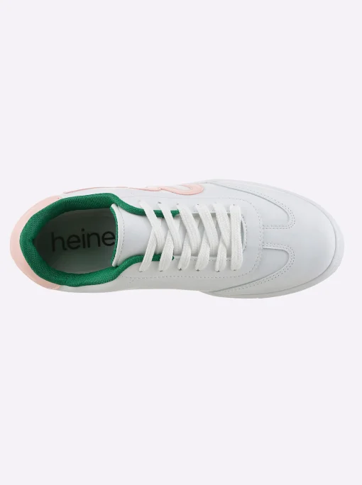 Sneaker