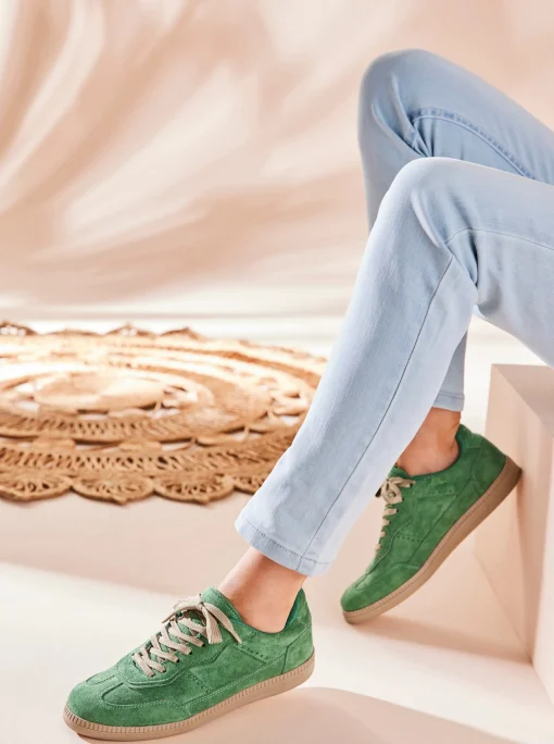 Sneaker