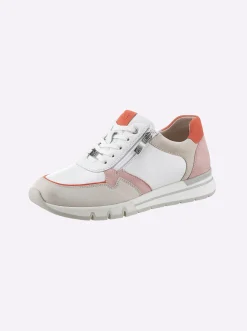 Sneaker im Mix aus Glatt- und Veloursleder
