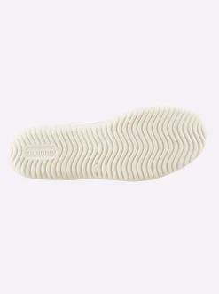 Sneaker mit elastischer Schnürung