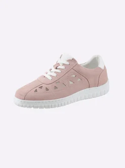 Sneaker mit Perforierung