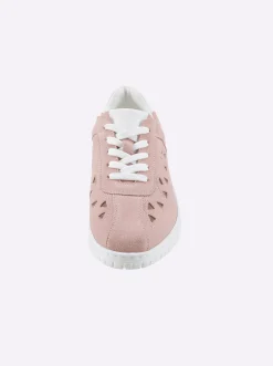 Sneaker mit Perforierung