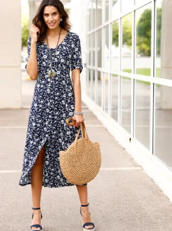 Sommerkleid mit Knopfleiste