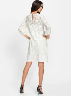 Spitzenkleid mit separatem Unterkleid