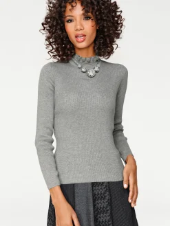 Stehkragenpullover in figurbetonender Form