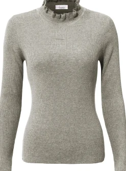 Stehkragenpullover in figurbetonender Form
