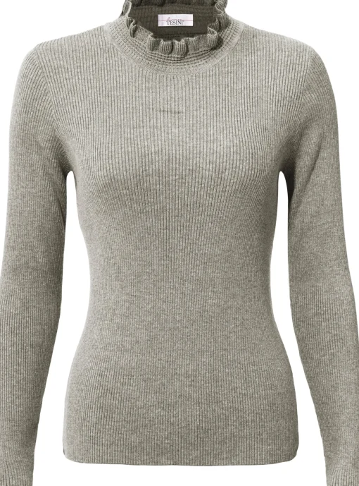 Stehkragenpullover in figurbetonender Form