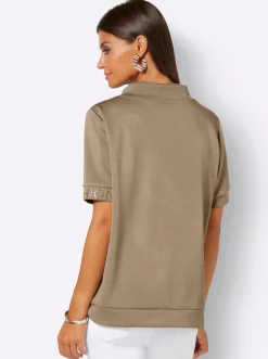 Stehkragenshirt