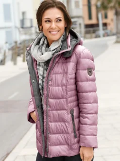 Steppjacke mit abnehmbarer Kapuze