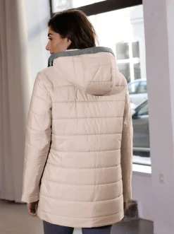 Steppjacke mit abnehmbarer Kapuze