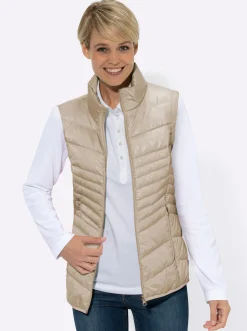 Steppjacke mit abzippbaren Ärmeln