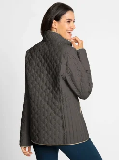 Steppjacke mit kontrastfarbenen Paspeln