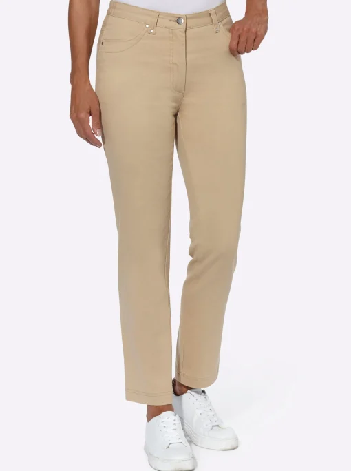 Stretch-Jeans mit Glitzersteinchen hinten