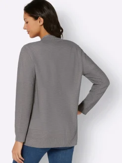 Strickjacke im Linksstrick-Muster