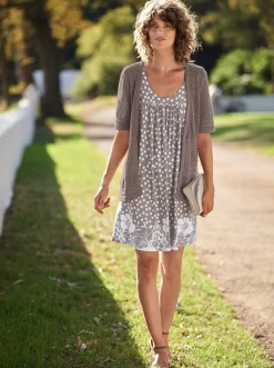 Strickjacke in Ajourstrick