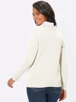 Strickjacke mit farblich abgestimmten Knöpfen