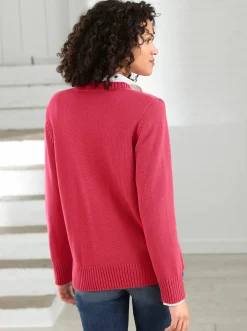 Strickjacke mit farblich abgestimmten Knöpfen