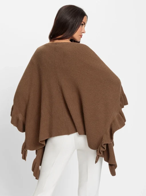 Strickponcho mit Volants