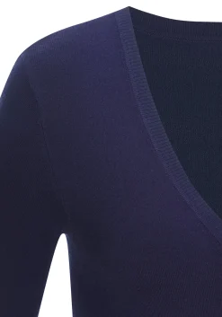 V-Ausschnitt-Pullover