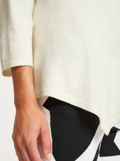 V-Ausschnitt-Pullover mit spitz zulaufendem Saum