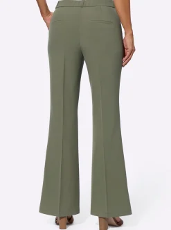 Webhose mit weiten Beinen